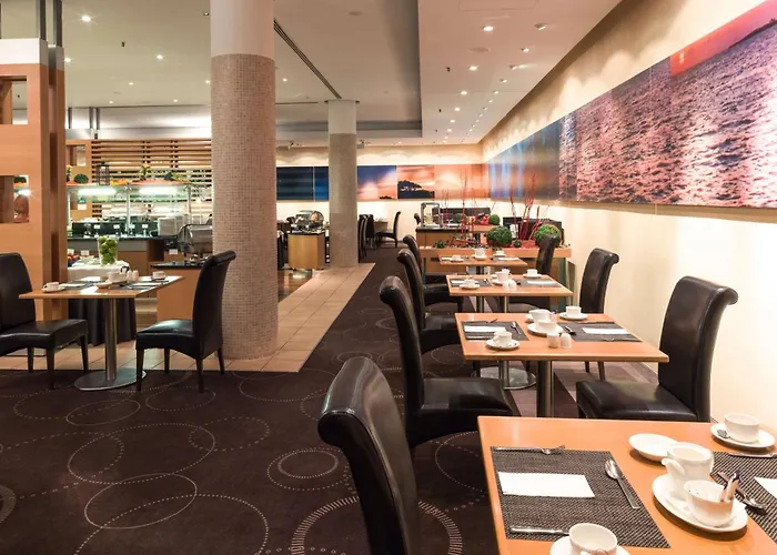 Отель Radisson Blu 4*